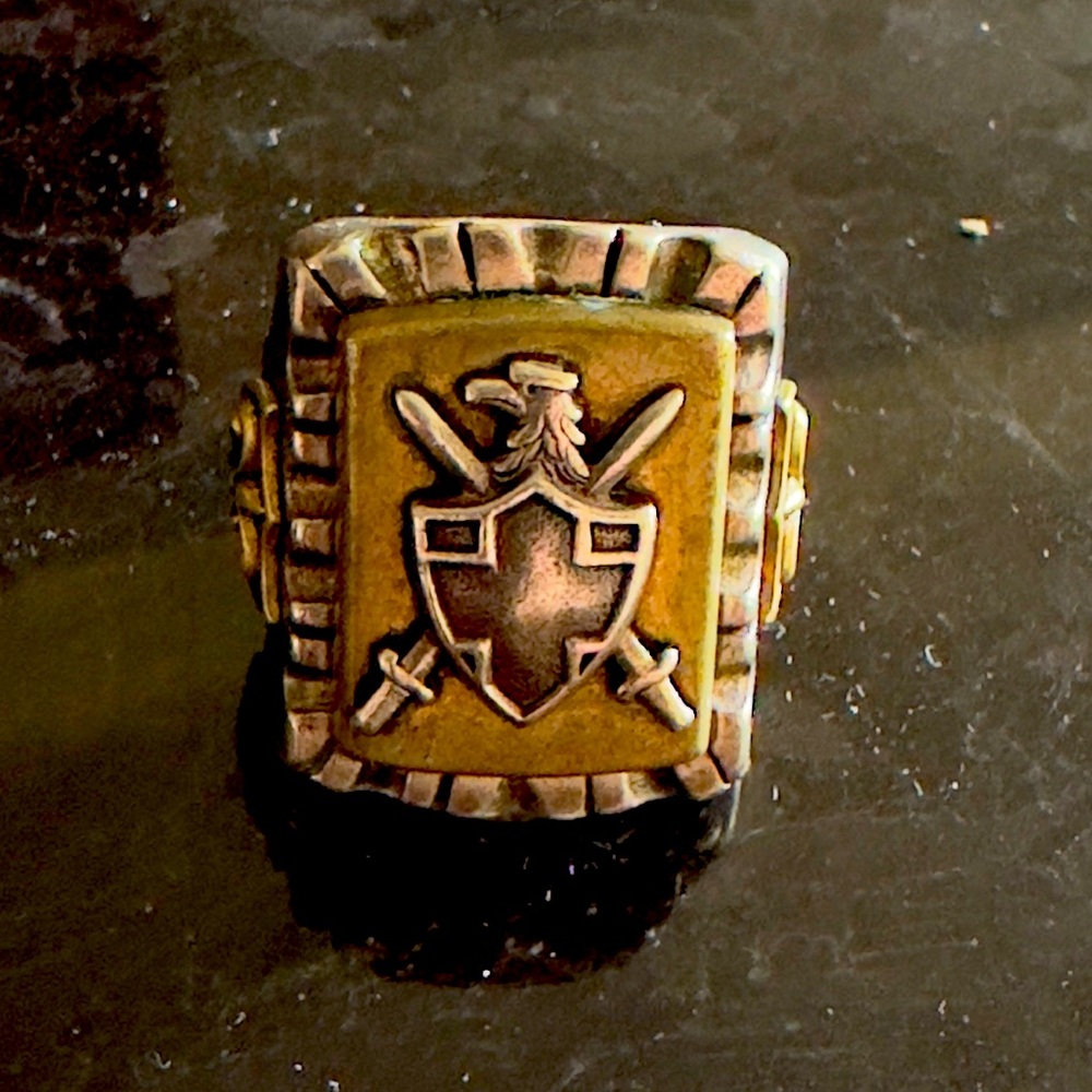 L.H.N jewelry COAT OF ARMS SOUVENIR RING. Silver & brass